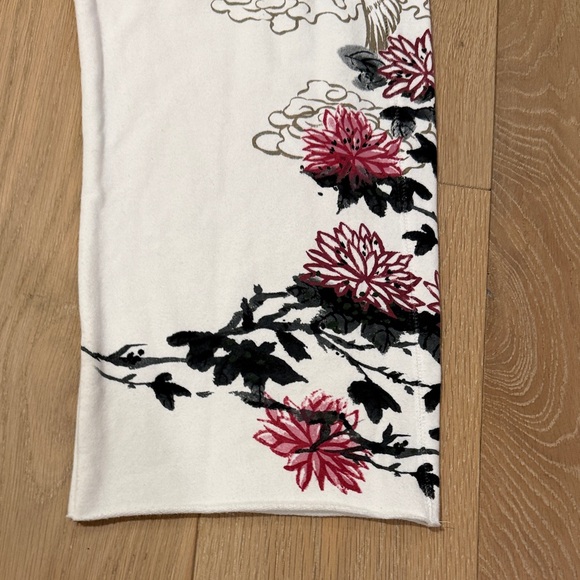 Lucky Brand White Women’s Cropped Pants with Pink & Black Floral Pattern size M - Picture 5 of 11